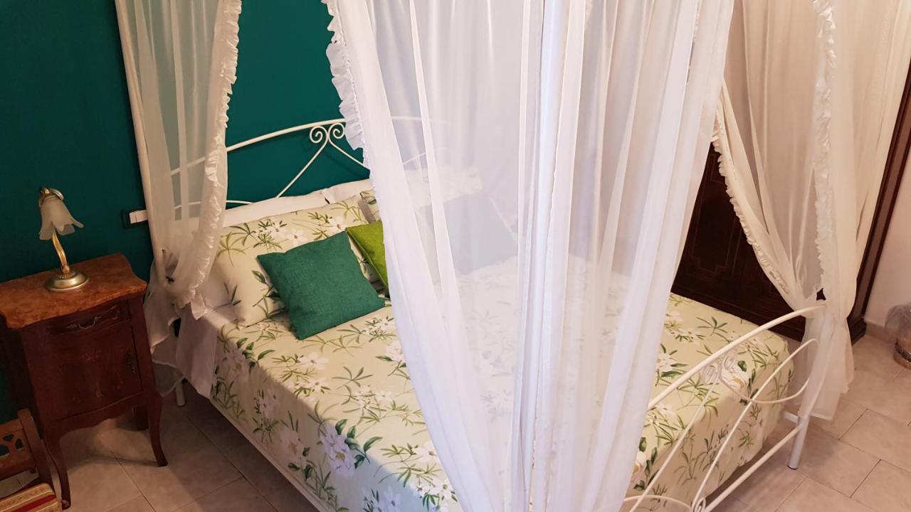 Ferienwohnung Amanda'S Dream Taranto Exterior foto