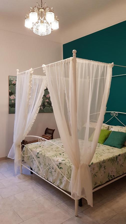 Ferienwohnung Amanda'S Dream Taranto Exterior foto
