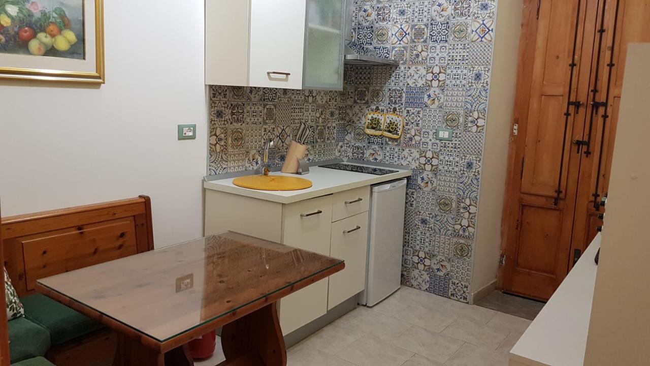 Ferienwohnung Amanda'S Dream Taranto Exterior foto